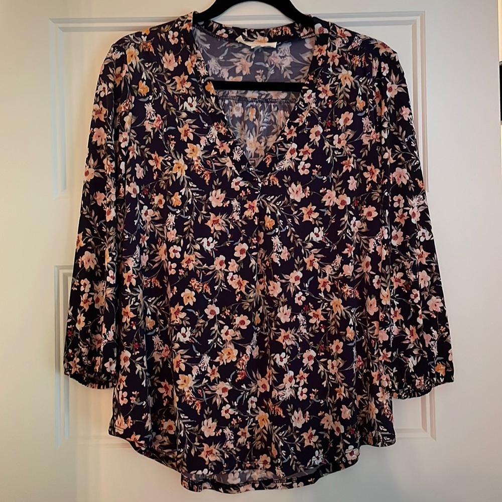 Vince Camuto floral top